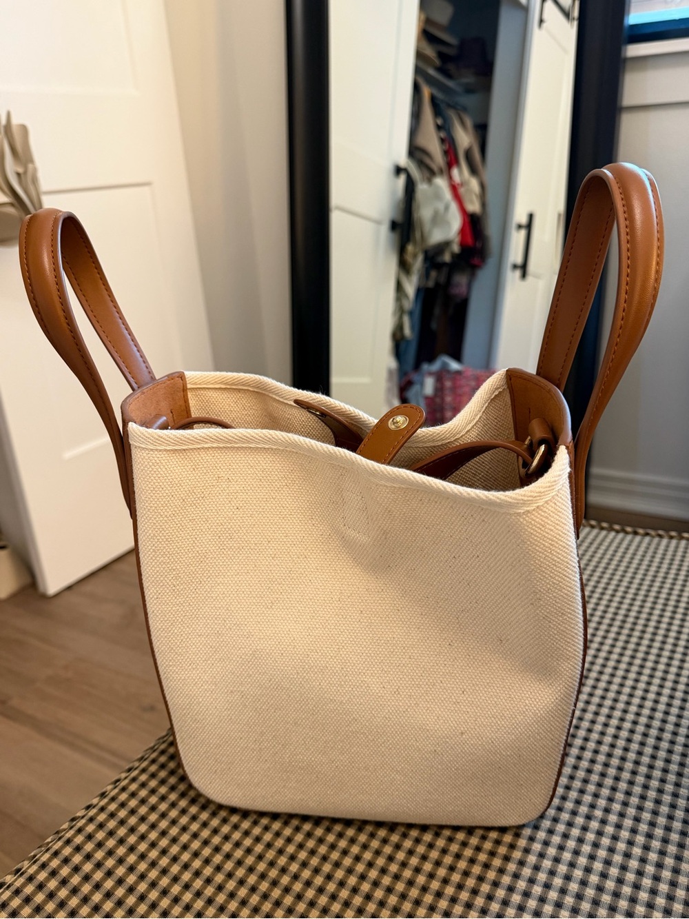 X NIHILO EIGHT - CANVAS TOTE BUCKET BAG - Picture 8 of 8